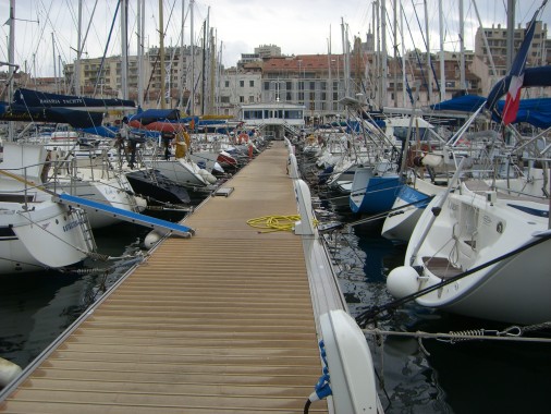 Unideck: pantalans lleugeres d’alumini